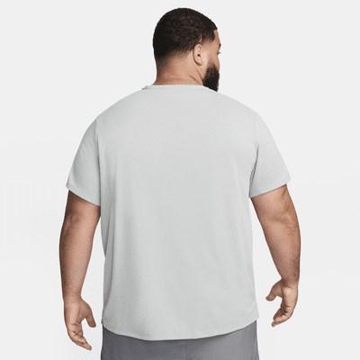 Kortärmad löpartröja Nike Miler Dri-FIT UV för män