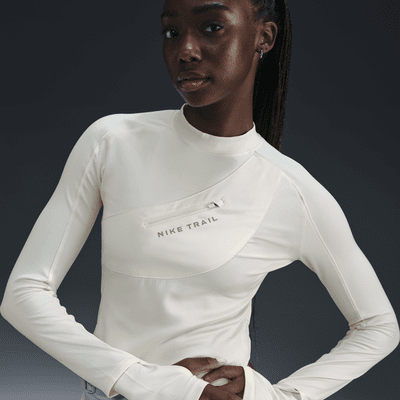 Haut de running à manches longues et poches Dri-FIT Nike Trail pour femme