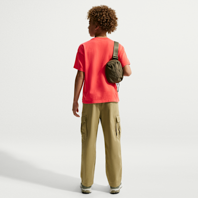 Playera para niños talla grande Nike Sportswear