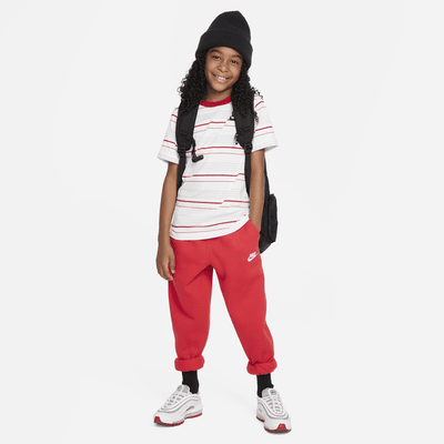 Nike Sportswear Older Kids' T-Shirt