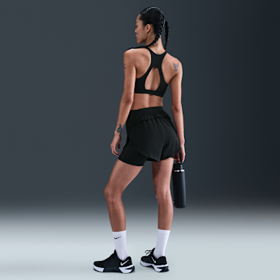 สปอร์ตบราผู้หญิงซัพพอร์ตระดับกลางเสริมฟองน้ำ Nike Universa