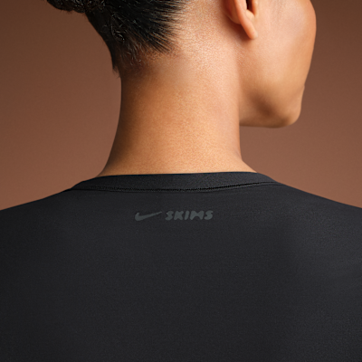 NikeSKIMS Weightless Layers Women's Long-Sleeve Wrap Top