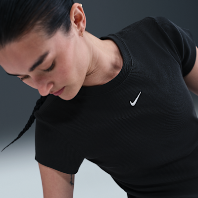 Nike Sportswear 女款緊身羅紋短袖 T 恤