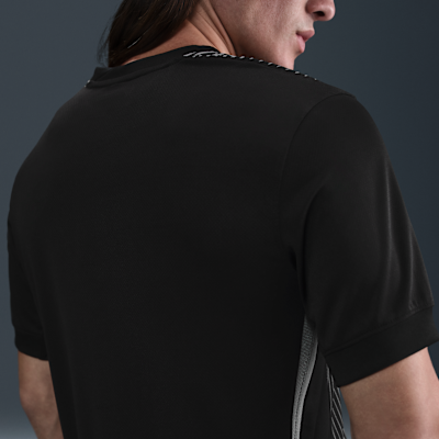 Chelsea F.C. 2025/26 Stadium Goalkeeper Nike Dri-FIT replika rövid ujjú férfi futballmez
