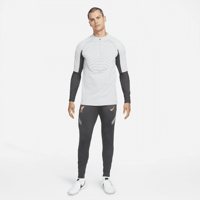 Liverpool FC Strike Winter Warrior Men's Nike Therma-FIT Soccer Drill Top