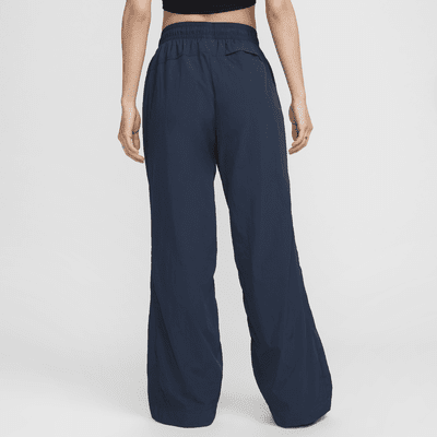 Pants de cierre de tiro medio Repel para mujer Nike Sportswear Collection