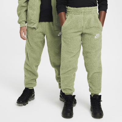 Nike Sportswear Club Fleece Older Kids' Winterized Trousers