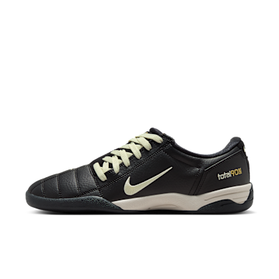 Nike Total 90