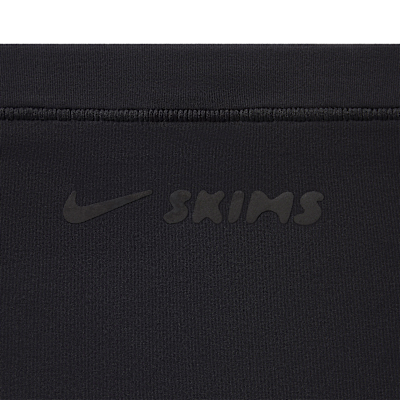 Playera cruzada de manga larga para mujer NikeSKIMS Weightless Layers