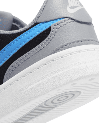 Nike Squash-Type Younger Kids' Nike PT