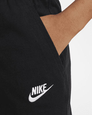 Nike Sportswear Club