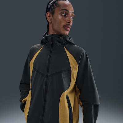 Nike Tech