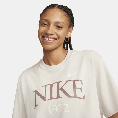 Nike Sportswear Classic Women's T-Shirt