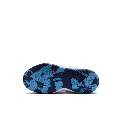 Nike Team Hustle D 12 Younger Kids' Shoes