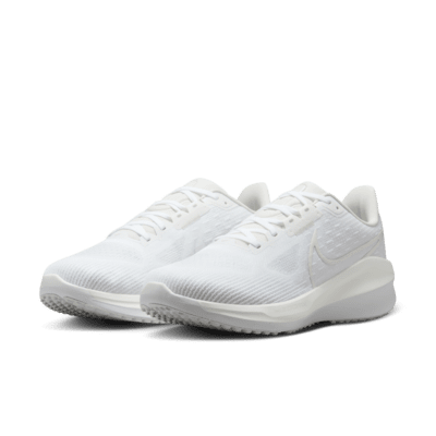 Tenis de correr en pavimento para hombre Nike Vomero 17