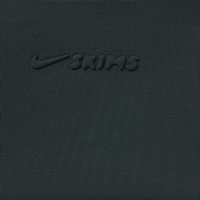 NikeSKIMS Shine Women's Scoop-Neck Bra Top