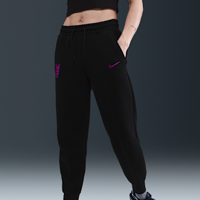 Engeland Tech Nike voetbaljoggingbroek van fleece met halfhoge taille voor dames