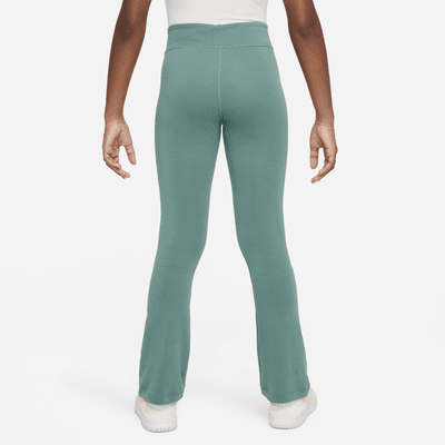 Nike Sportswear Favorites Leggings mit ausgestelltem Bein für ältere Kinder (Mädchen)