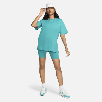 Nike Sportswear Classic Women's High-Waisted 8" Biker Shorts