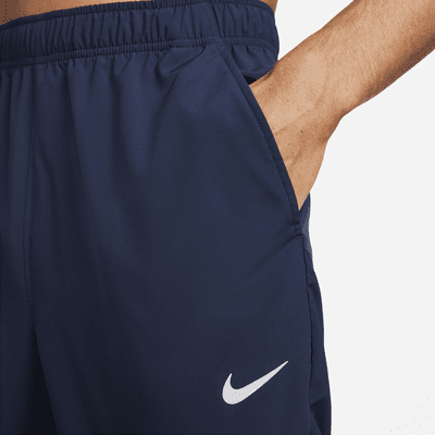 Pants Dri-FIT versátiles con dobladillo abierto para hombre Nike Form