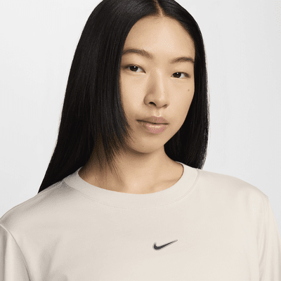 เสื้อยืดแขนยาวทรงหลวมผู้หญิง Nike Sportswear