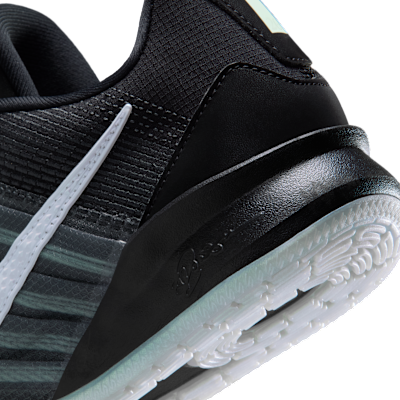 サブリナ 3 EP バスケットボールシューズ