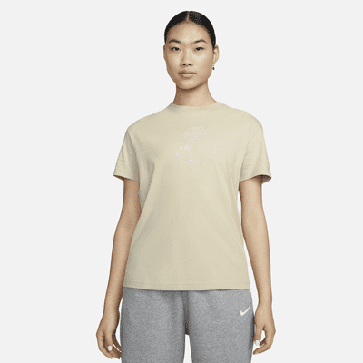 nike women's shirts clearance