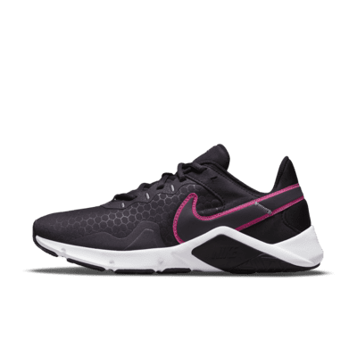 black nike women's workout shoes