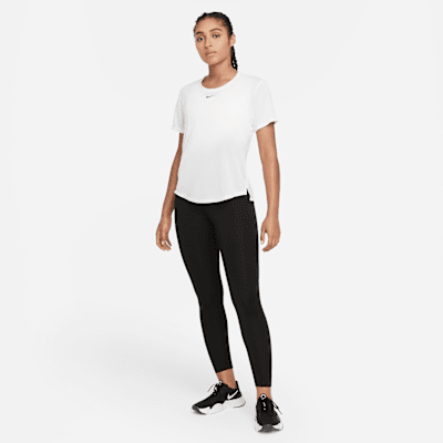 Playera de manga corta y ajuste estándar para mujer Nike Dri-FIT One