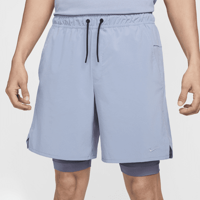 Shorts versátiles Dri-FIT de 18 cm 2 en 1 para hombre Nike Unlimited