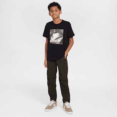 Nike Sportswear Older Kids' T-Shirt