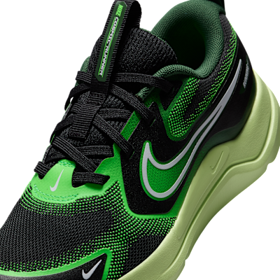 Nike Cosmic Runner Big Kids' Road Running Shoes