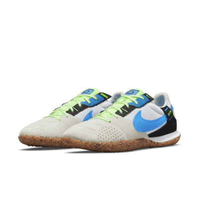 Tacos de fútbol de corte low Nike Streetgato