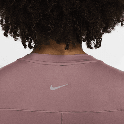 Nike (M) One Dri-FIT karcsúsított szabású női trikó (kismamáknak)