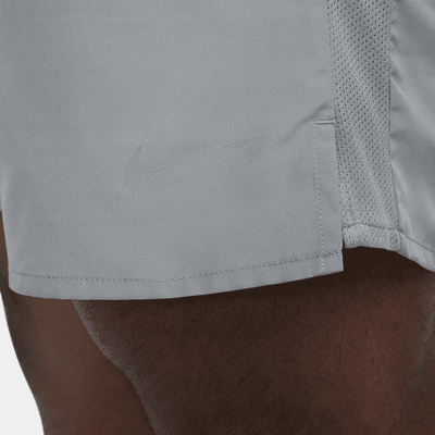 Nike Challenger Men's Dri-FIT 7" Unlined Running Shorts