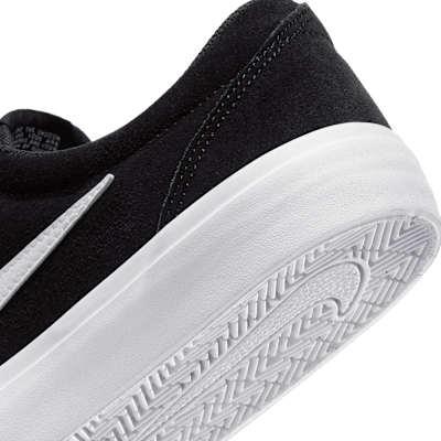 Tenis para mujer Nike Charge Suede