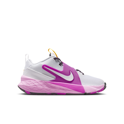 Nike Team Hustle D 12 Older Kids' Basketball Shoes