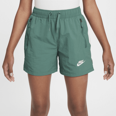 Nike Sportswear Amplify Older Kids' Woven Shorts