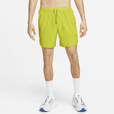 Shorts de correr Dri-FIT de 18 cm con forro de ropa interior para hombre Nike Stride