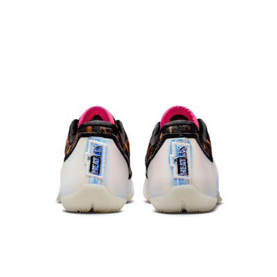 Basketbalové boty LeBron XXIII „Heat Wave“