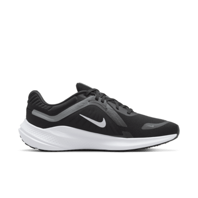 Tenis de correr en pavimento para hombre Nike Quest 5