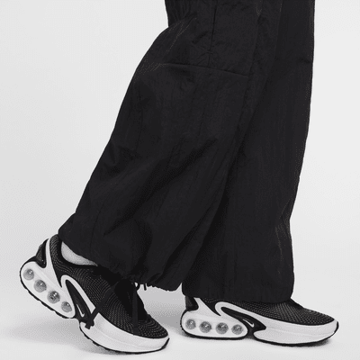 Nike Sportswear Women's High-Waisted Woven Cargo Trousers