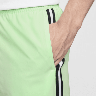 Shorts de básquetbol de tejido Woven UV Dri-FIT de 15 cm para hombre Nike DNA