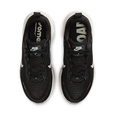 Nike Vomero 18 Women's Road Running Shoes (Extra Wide)