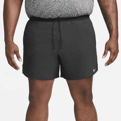 Calções de running 2 em 1 de 18 cm Dri-FIT Nike Stride para homem