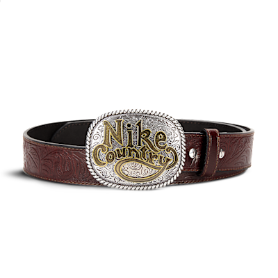 Cinturón de cuero en relieve de hebilla de placa para hombre Nike Country