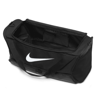 Red Nike Duffle Gym Bag Medium RN#56323, CA#05553 18”x11”x11”