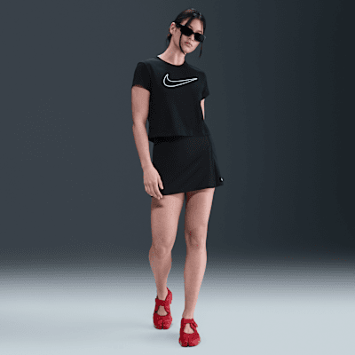Playera de manga corta con gráfico para mujer Nike Sportswear