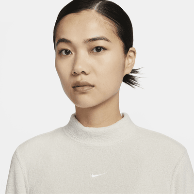 Nike Sportswear Phoenix Plush Women's Slim Long-Sleeve Cropped Cozy Fleece Top