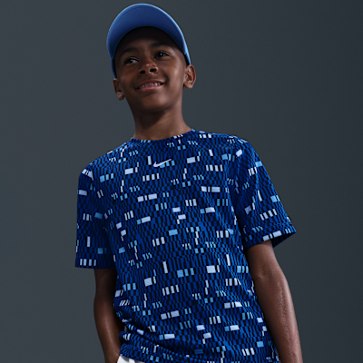 Nike Multi Dri-FIT Kısa Kollu Genç Çocuk (Erkek) Üstü